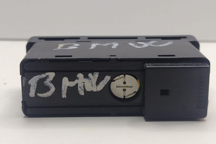 Buton Avarie 61318368920 / 6131 8368920 / 6131-8368920 / 6131.8368920