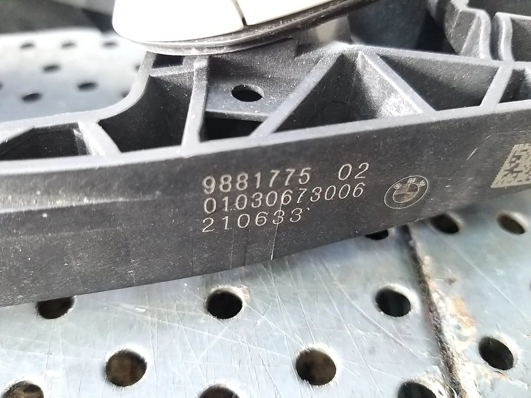 Maner usa stanga spate bmw x3 g01 988177502 01030673006