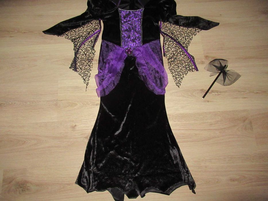 ХЕЛОУИН РОКЛЯ С домино--СТРАХОТНА--116/122 номер