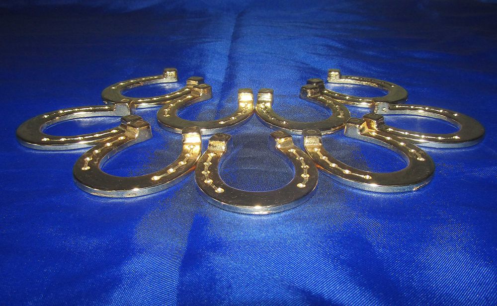 Бронзови подкови за късмет, нови