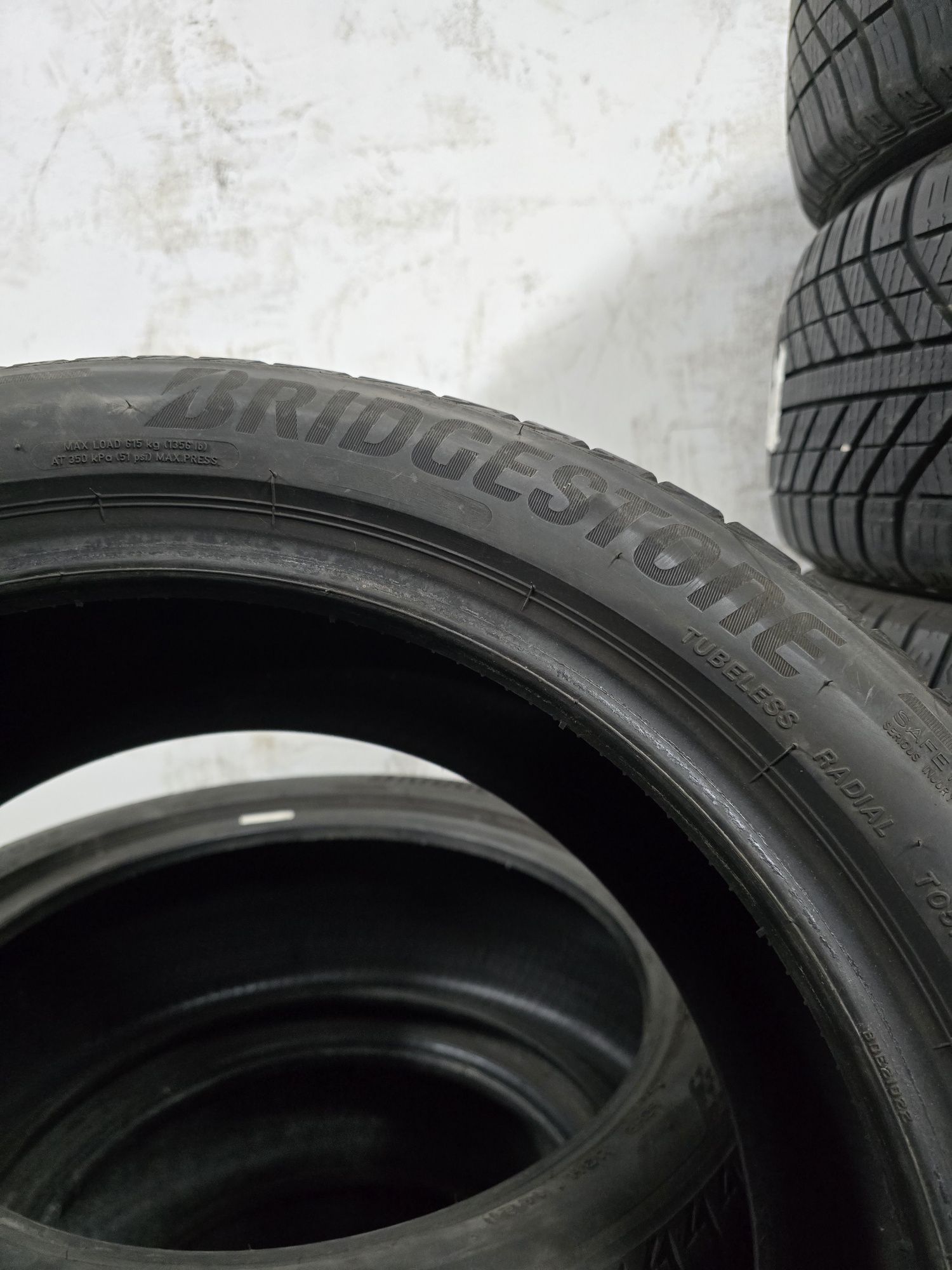 2x 225/45/17 VARA BRIDGESTONE 2021 Stare impecabila