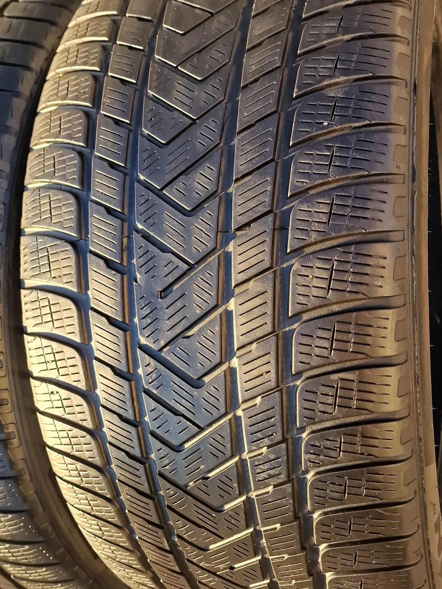 123 456  Pirelli