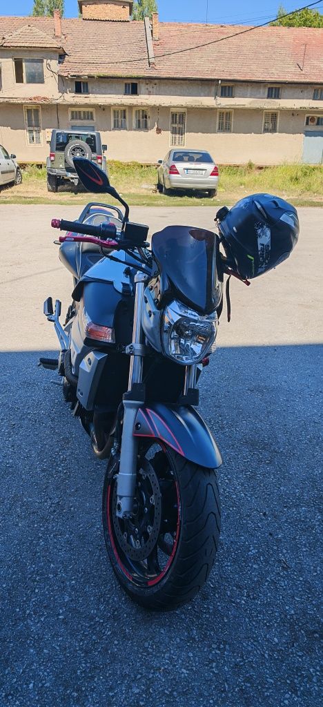 Suzuki gsr 600 2008