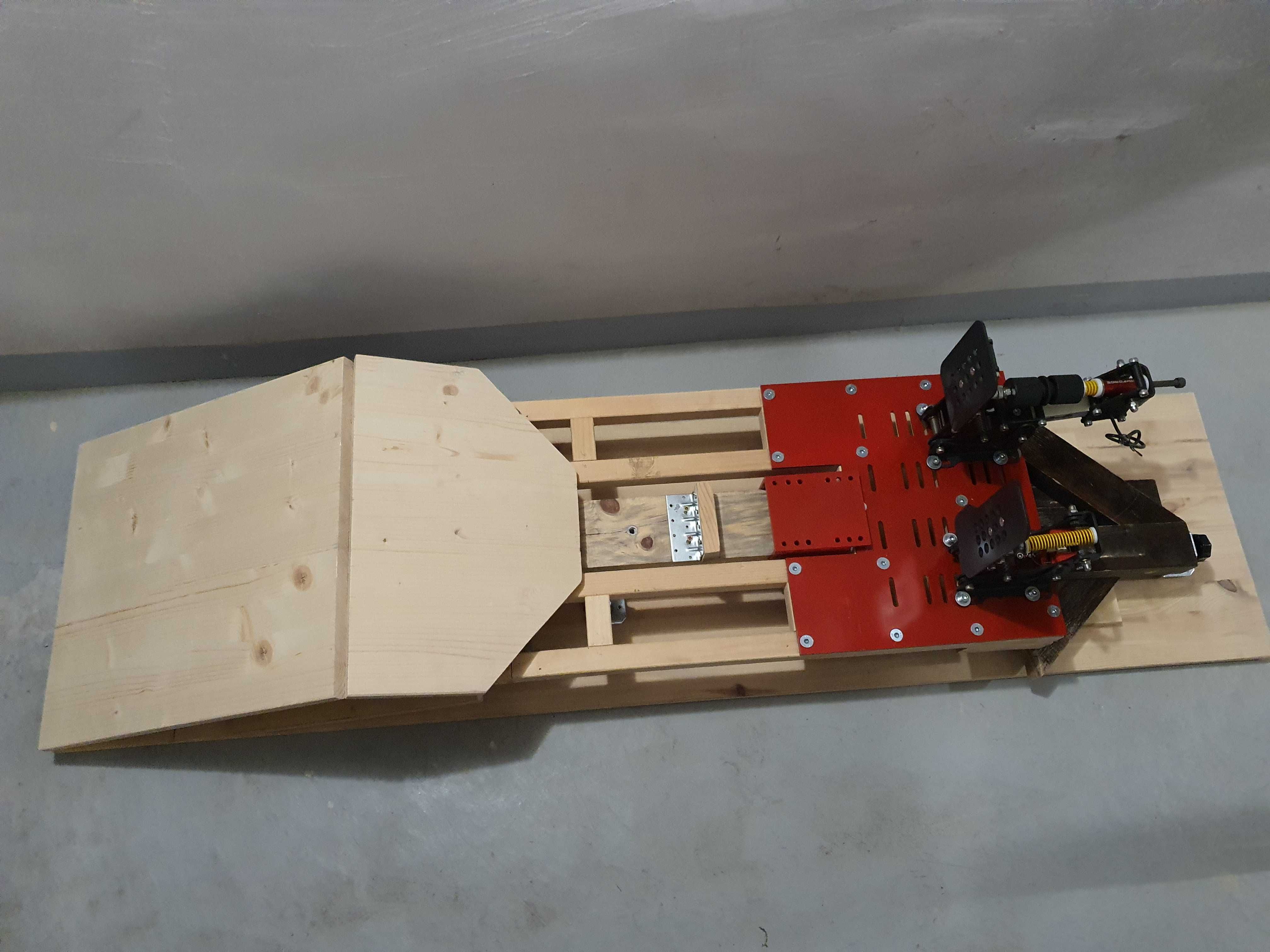 Дървен риг за сим рейсинг DIY Sim Racing Rig
