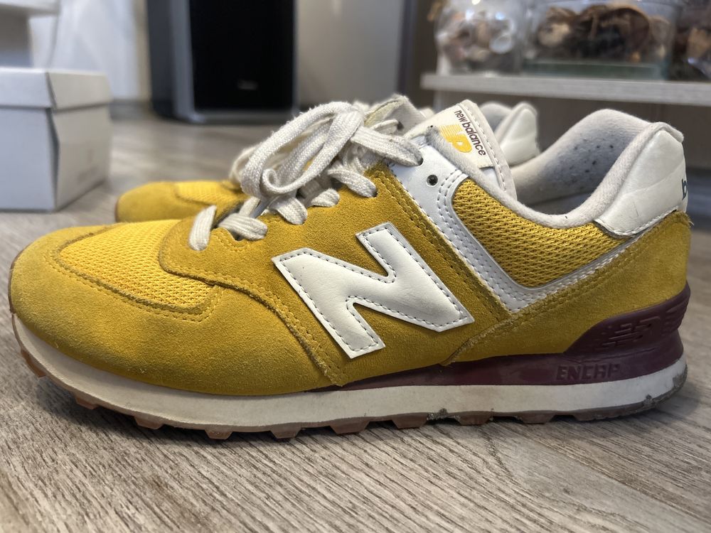 Обувки new balance