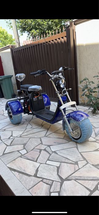 Vand triciclu electric