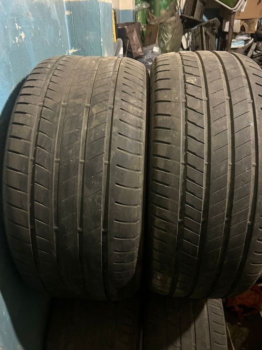 Продам комплект резины на BMW X5