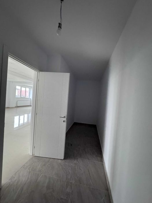 Oferta! Persoana juridica ofer spre inchiriere spatiu comercial