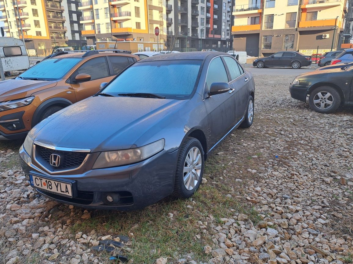 Vând Honda ACCORD