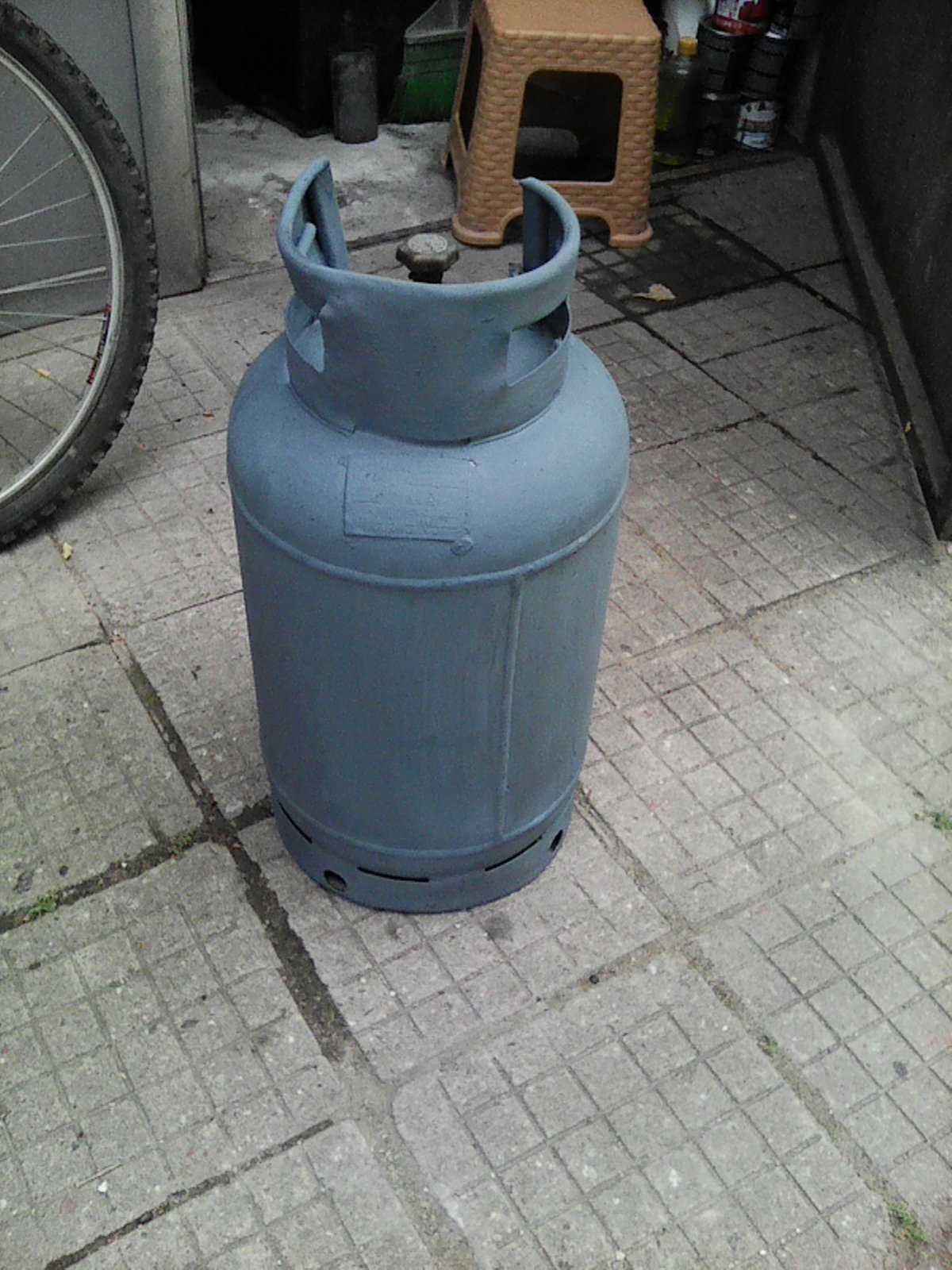 Газова       бутилка    .