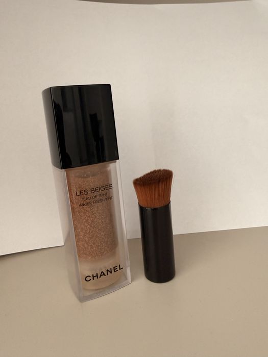 Фон дьо тен  CHANEL