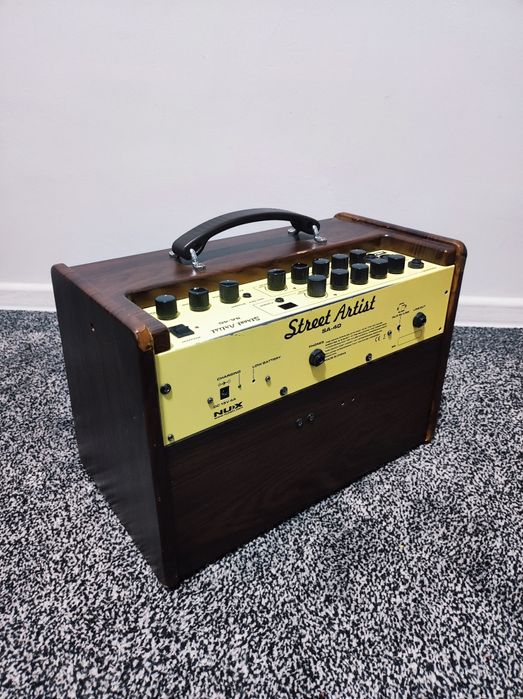 Комбоусилитель аккумуляторный