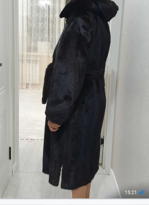 Шуба норковая цвет махагон