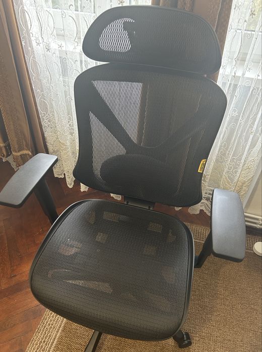Scaun ergonomic cu Mesh