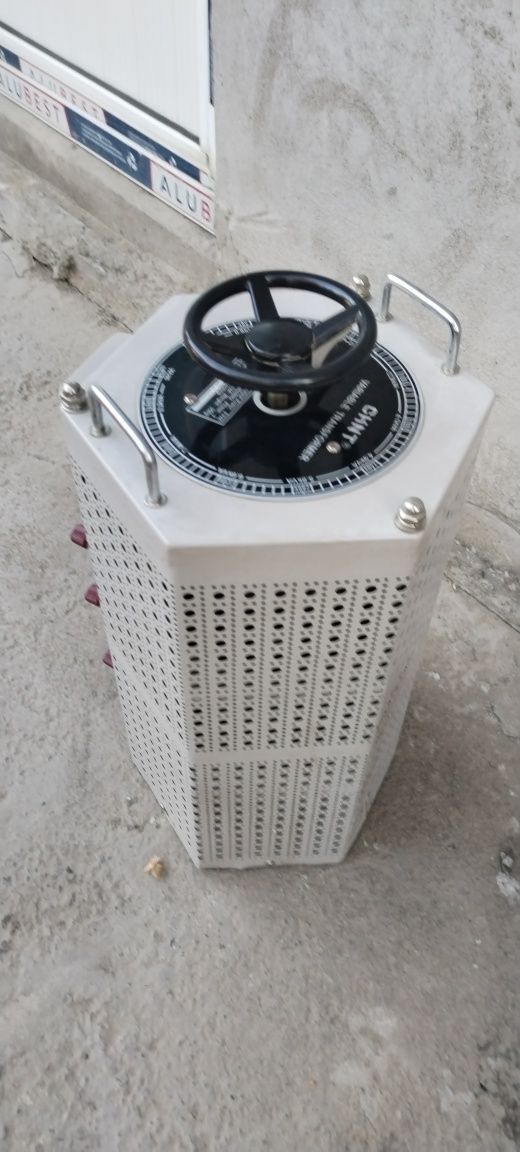 Автотрансформатор ЛАБОРАТОРНЫЙ CHNT TSGC2J-9 Новый