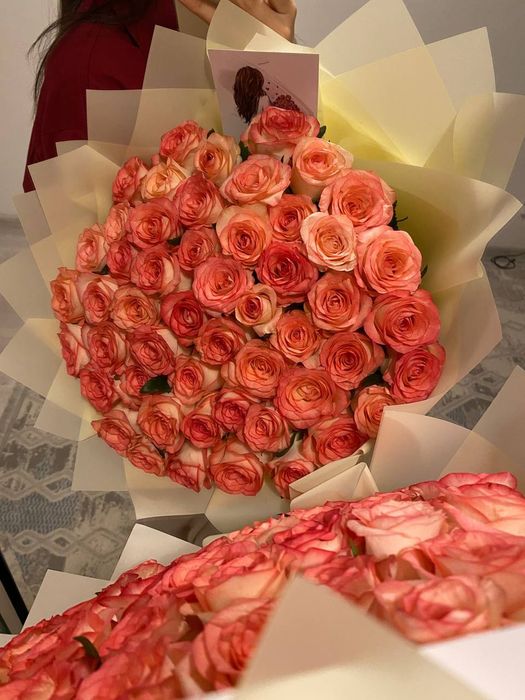 51 розы,букет красивый