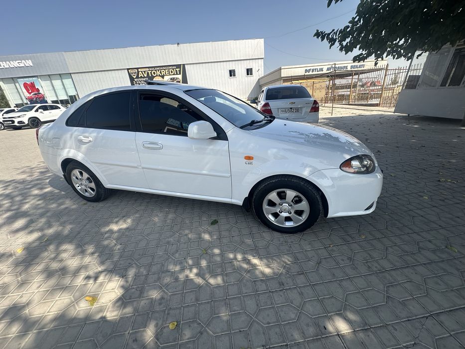 jentra 3 avtomat
