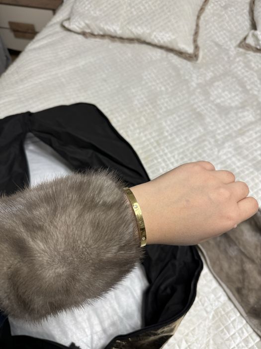Продам норковую шубу