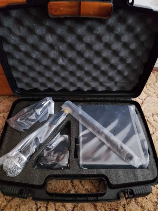 Novax FREE H1 Безжичен вокален микрофон