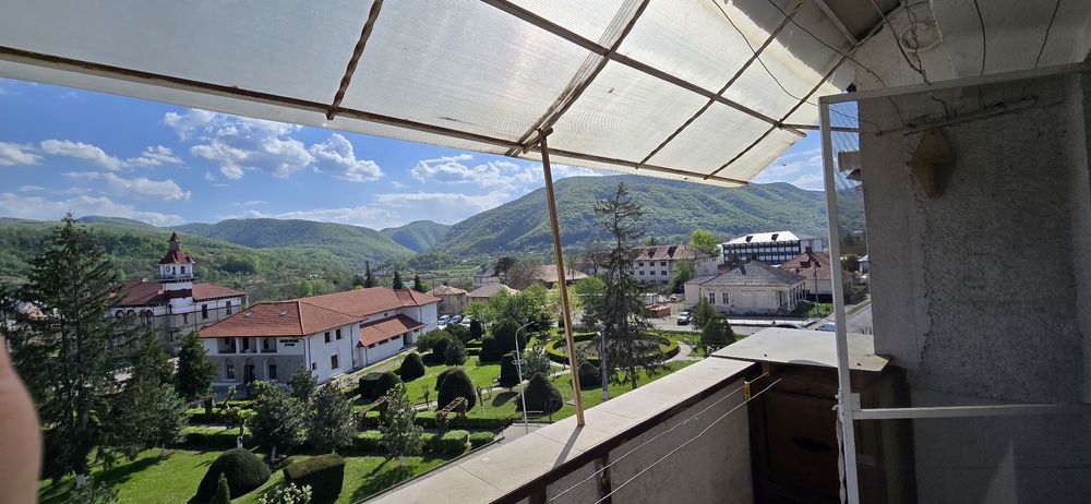 Apartament 2 camere decomandat ultracentral - vedere superba