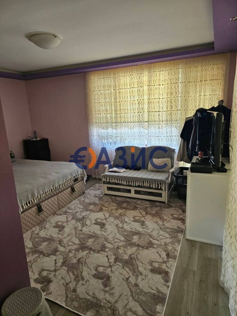 Продава се Къща в с. Гълъбец, Област Бургас - 236 кв.м за 839 €/кв.м - Снимка #12