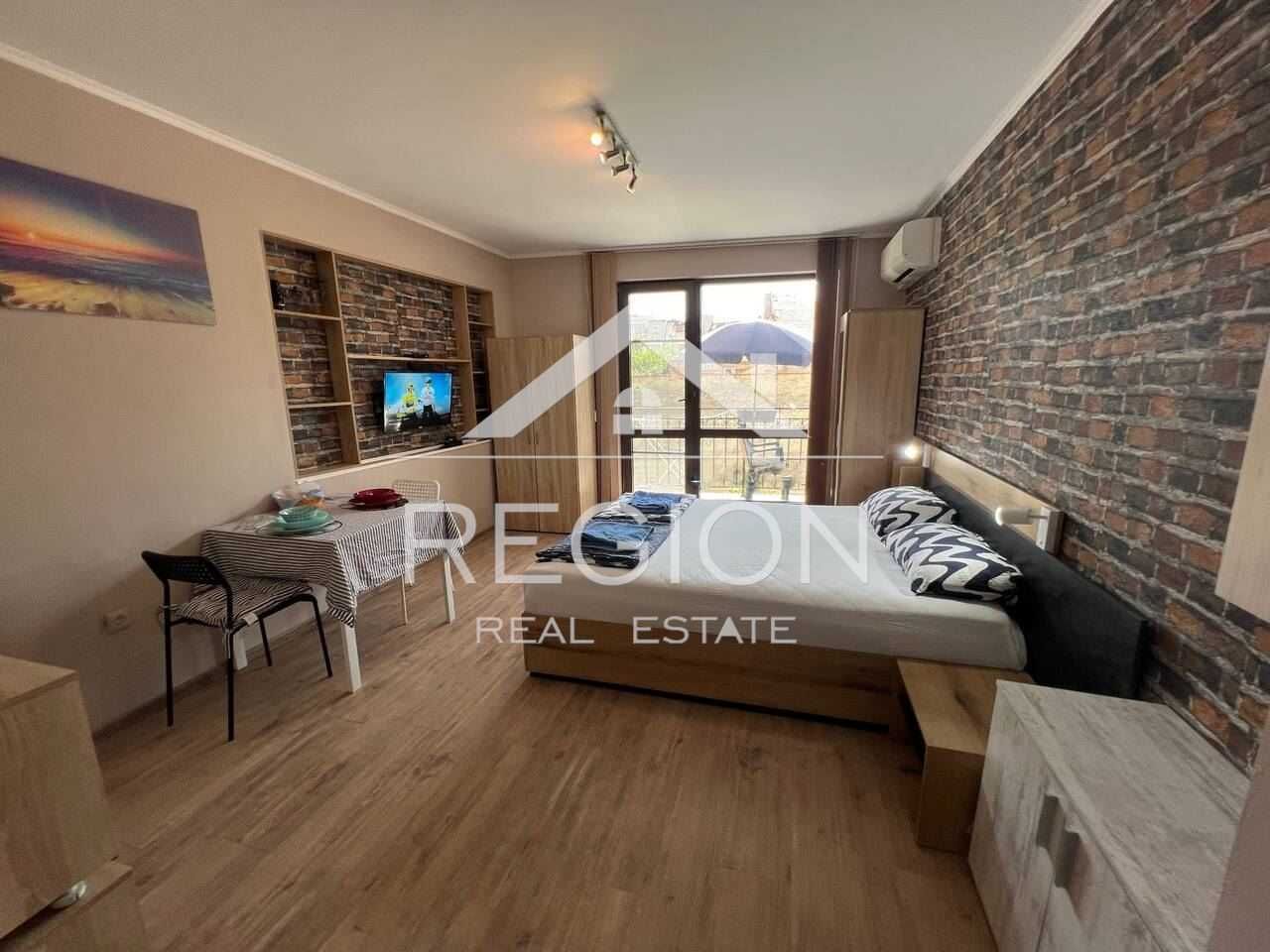 Дава се под наем Едностаен апартамент в Варна, Общината - 40 кв.м за 306 € - Снимка #1