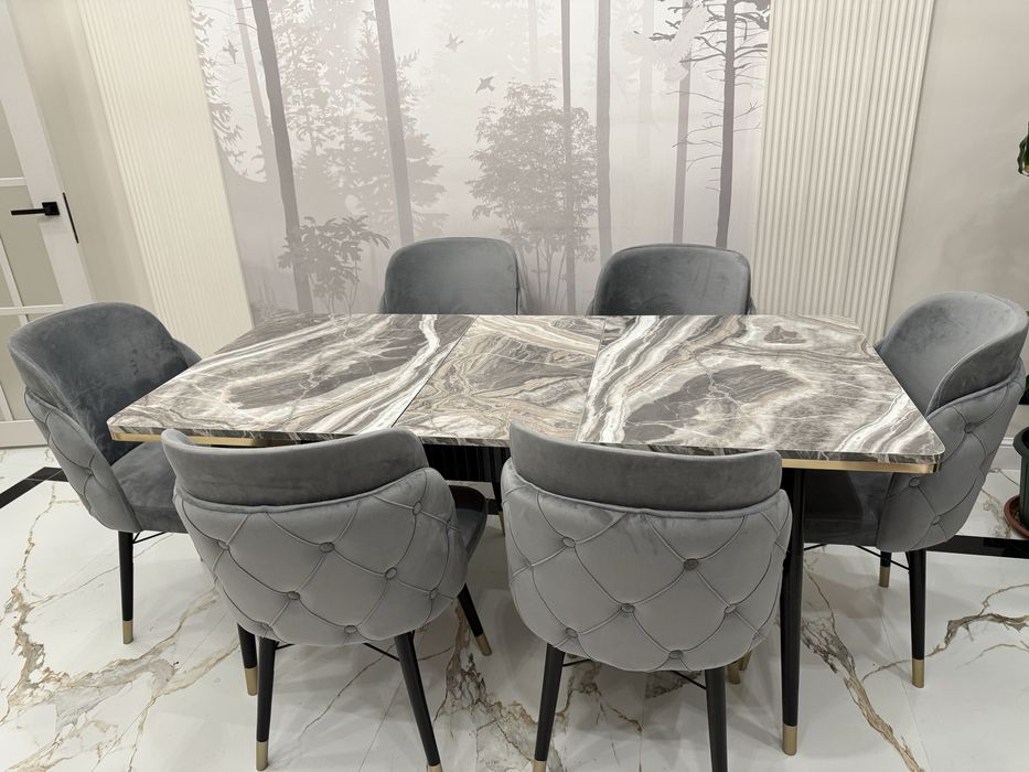 Продается стол со стульями