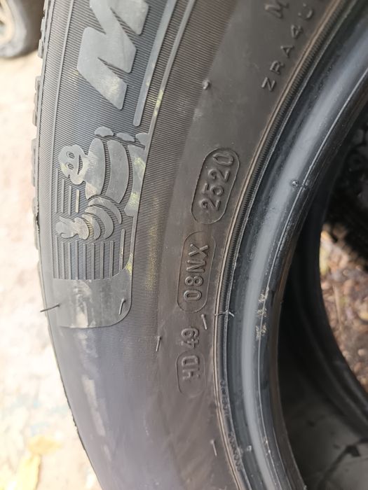 Anvelope MS iarna 215 60 16 Michelin 6.8-7mm