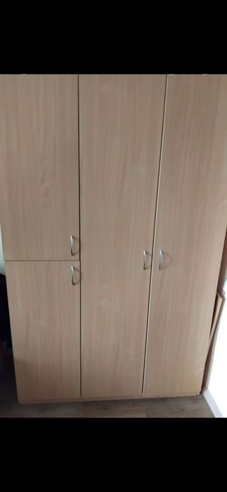 Продам шкаф в хорошем состоянии