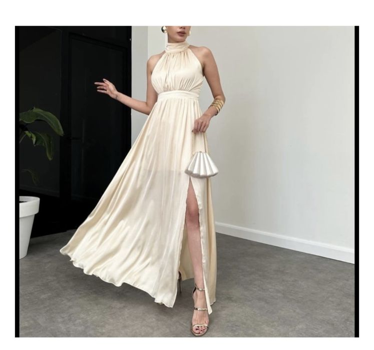 Женское вечернее платье