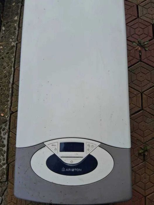 Centrala termica Ariston Genus 35kw