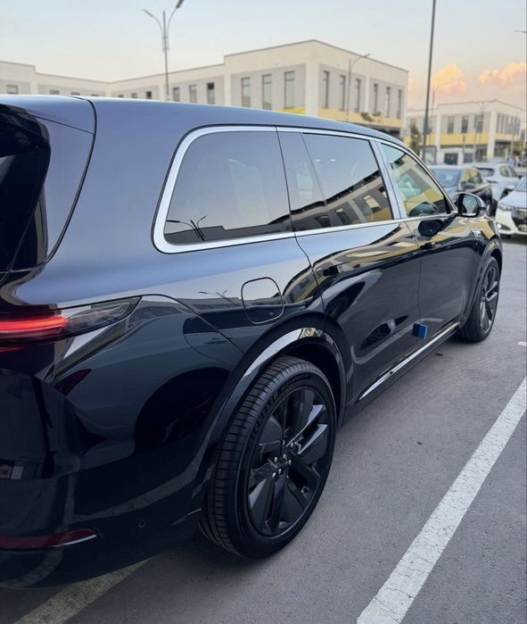 Lixiang L9 ultra 2024