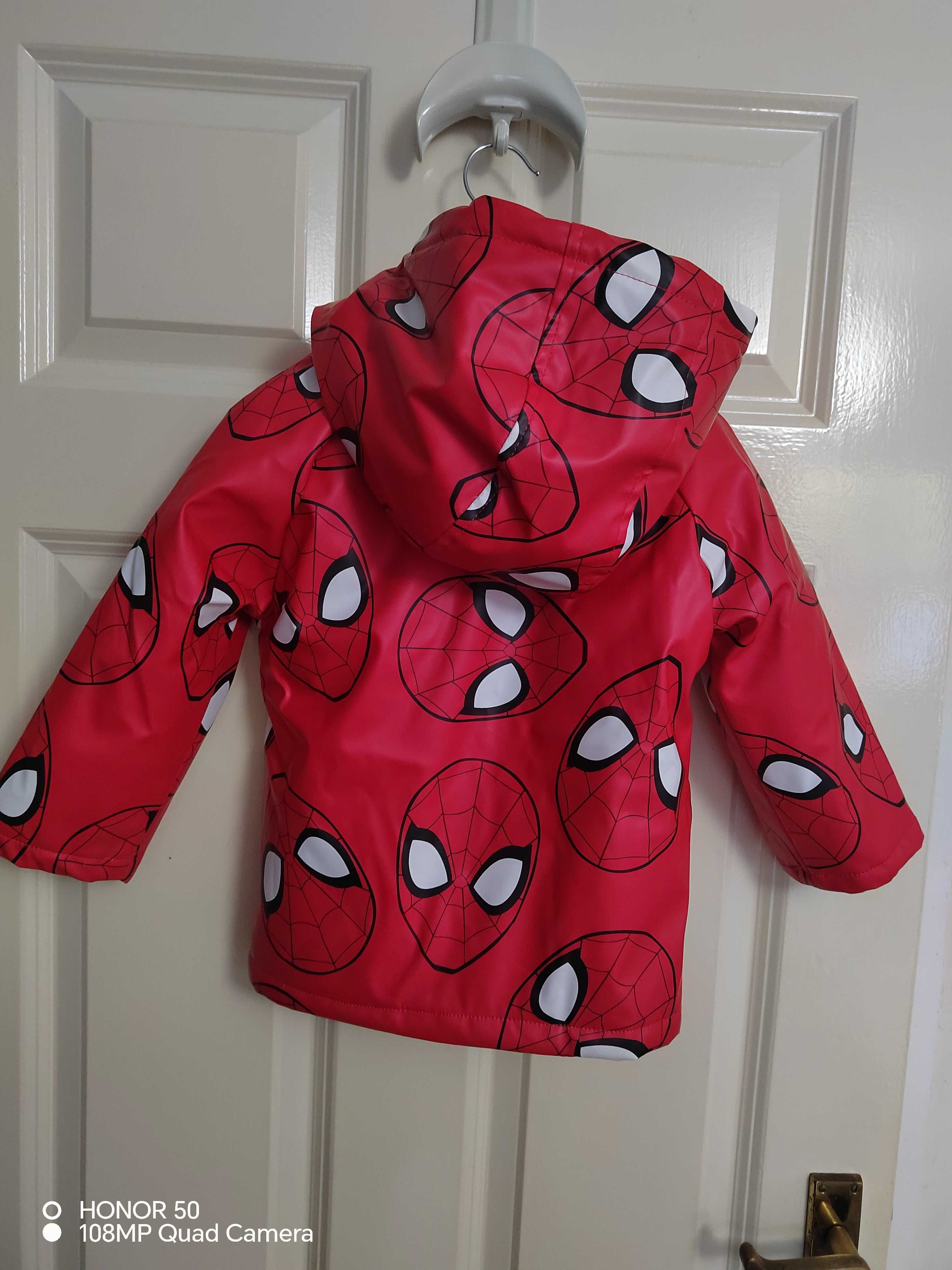 Spiderman / Marvel. Детски гумирани якенца с поларена подплата.