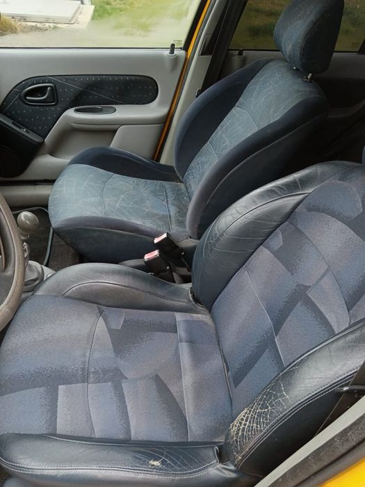 Renault, clio symbol