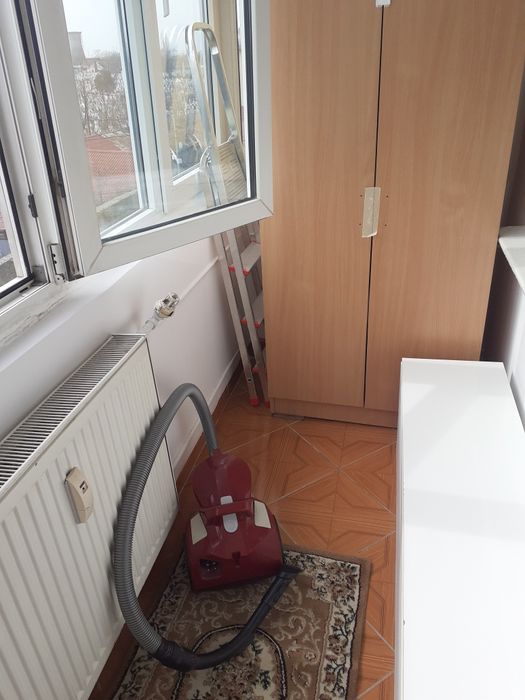 Închiriez urgent garsoniera în Ploiești