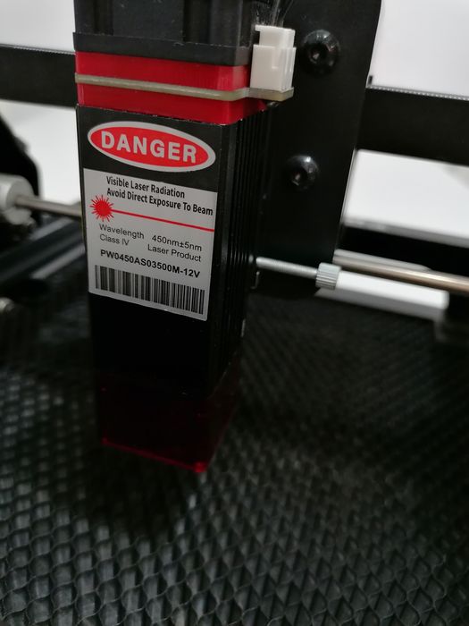 Aparat de gravat / tăiat cu laser - înaltă precizie + placa protectie