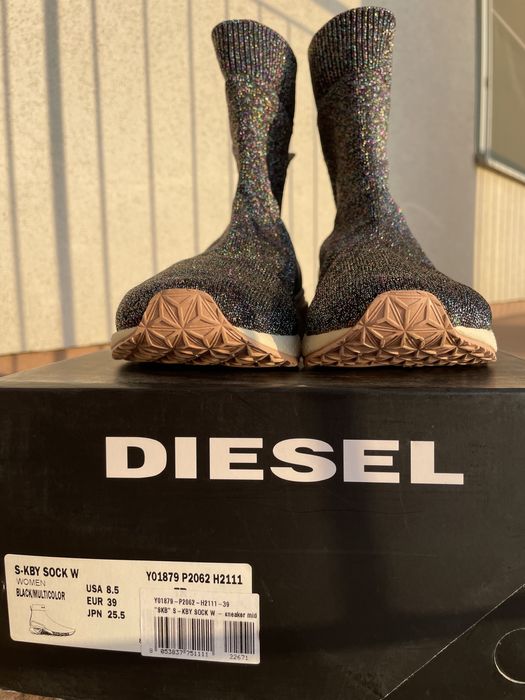 Pantofi sport slip-on tip soseta cu insertii din fire metalice