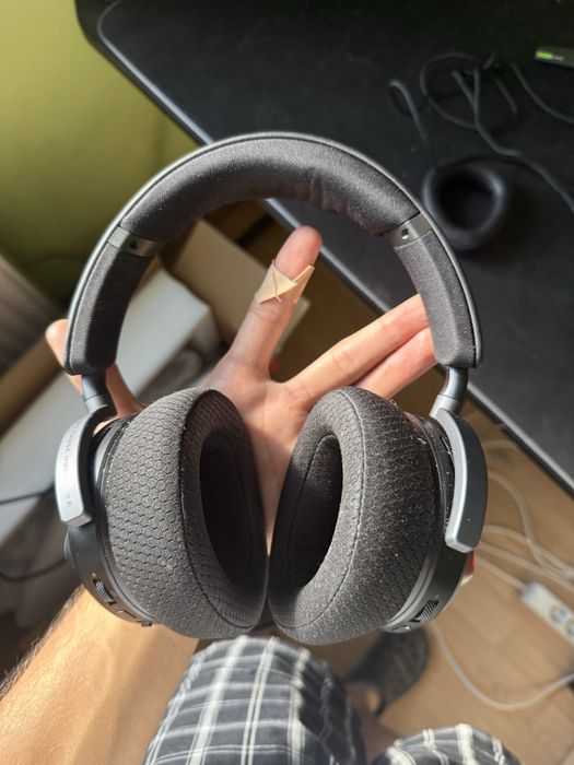 Casti Asus Rog Delta 2 wireless bluetooth rbg