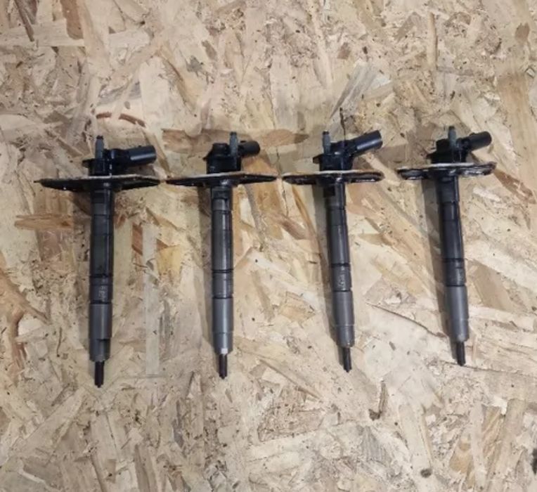 Injector Injectoare CBA CBAB CAG CAGA CAGB CAGC 2.0 TDI Audi VW Passat