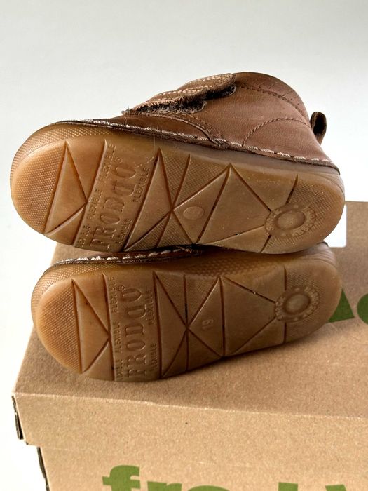 Боси обувки Froddo за прохождащо дете