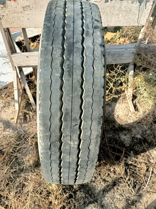 Продам грузовые шины