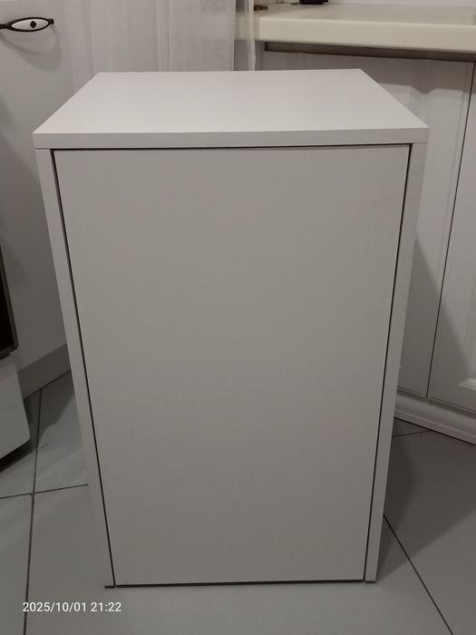 Мебель ,тумбочки