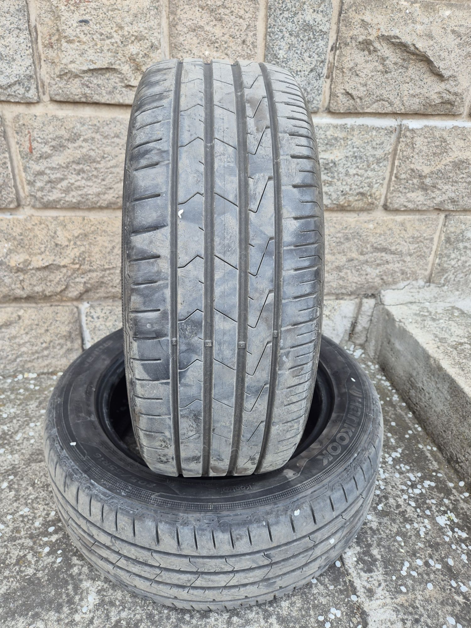 Hankook 205 55 16  5 мм