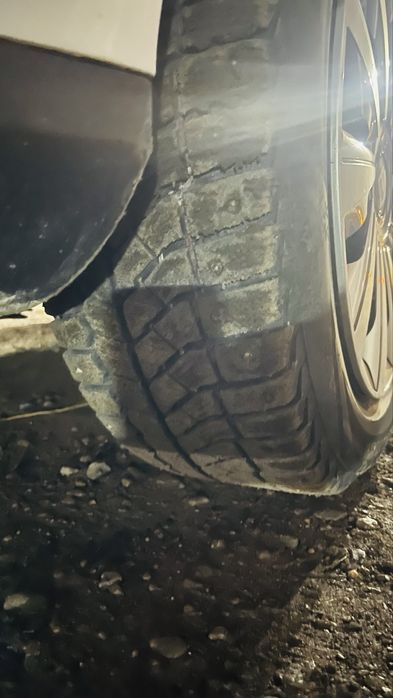 Продам комлект зимних шин с дисками на R16