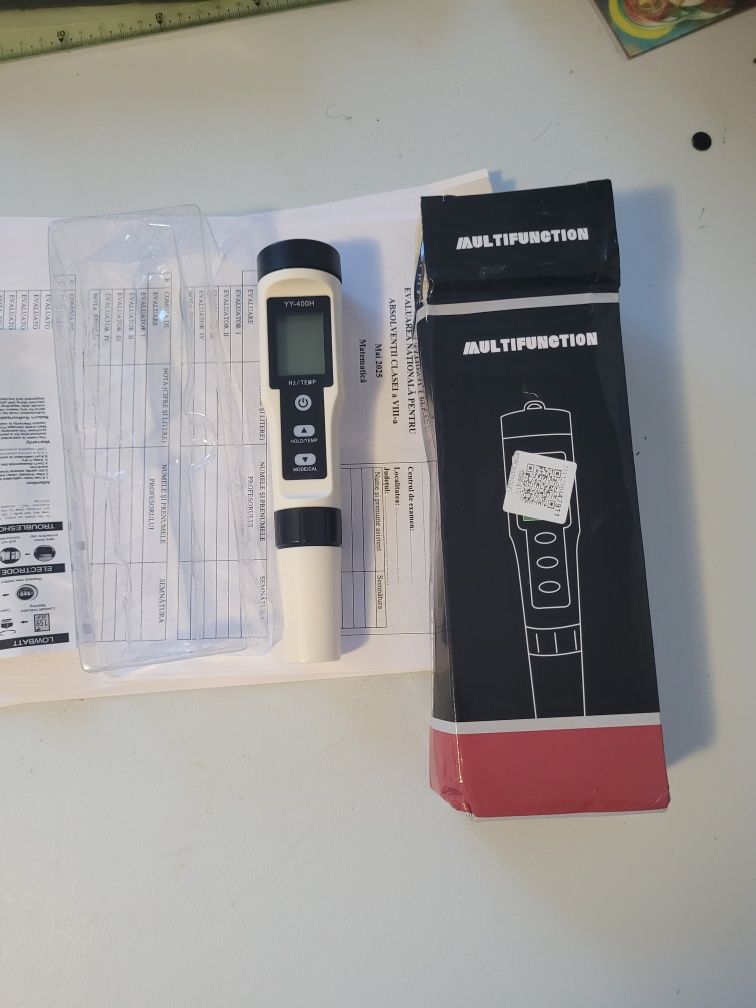 Aparat de masurat nivelul hidrogenului si al clorului din apa