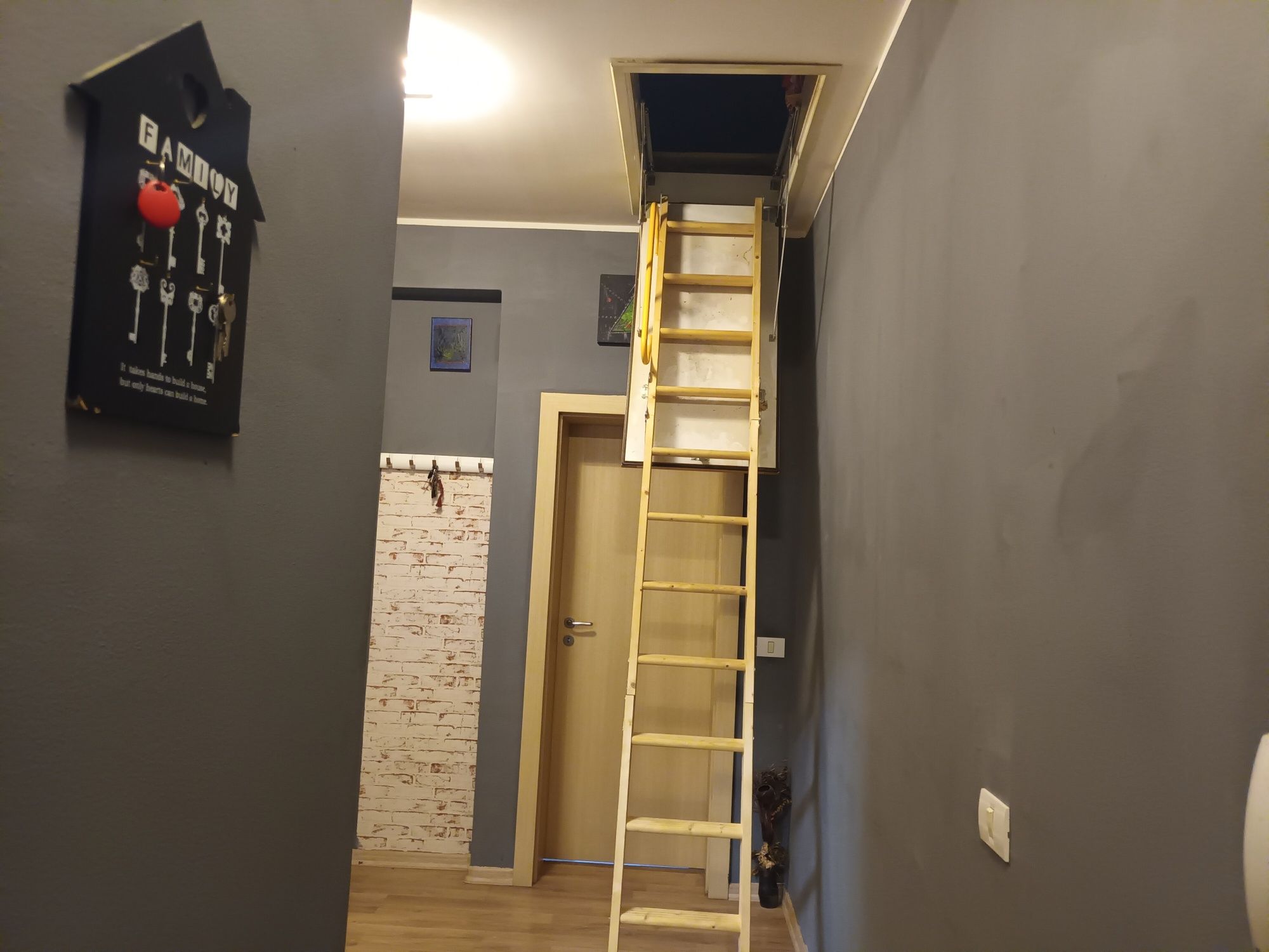 Inchiriez apartament