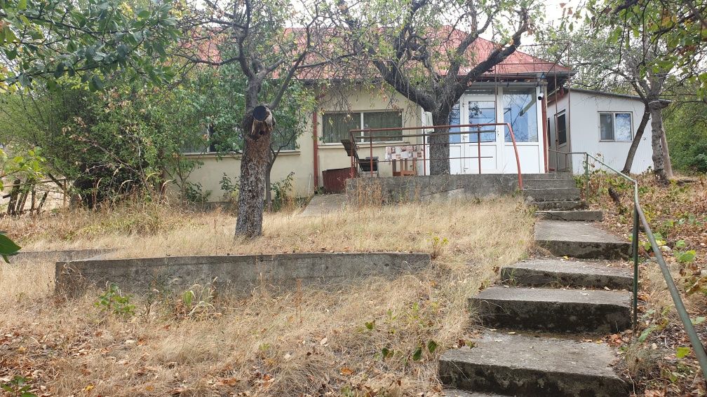 Se vinde teren în zonă prezidențială.