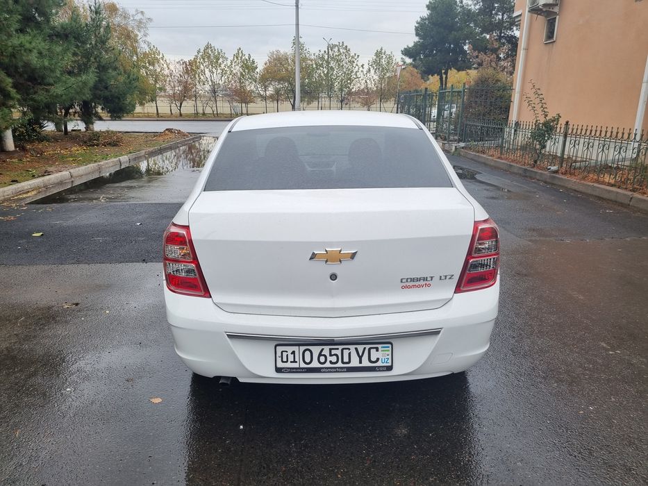 Продам свой Кобальт автомат