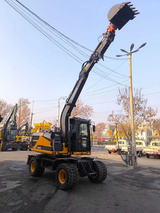 Колесный экскаватор VIAMAR XN-75L  (двигатель Yanmar)