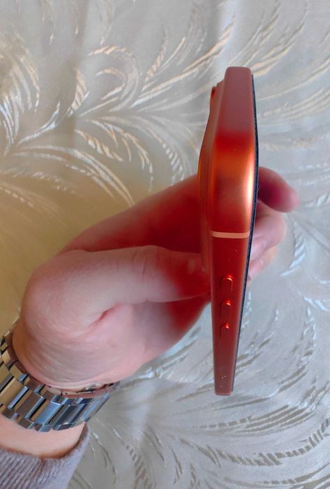 Apple iPhone 17 Pro с аксесоари и гаранция